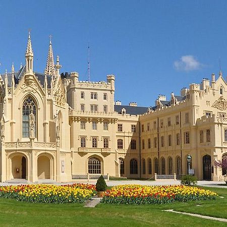 Pensjonat Ubytovani U Maminky Lednice Zewnętrze zdjęcie